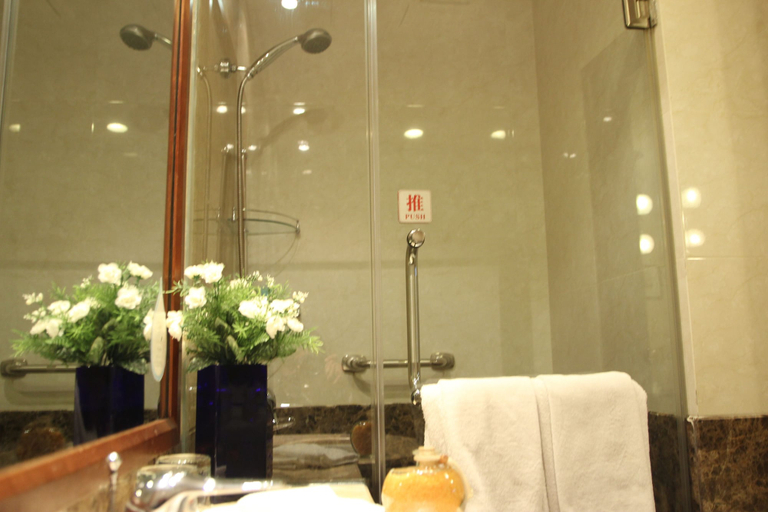 Bathroom 4, Dalian Asia Pacific Service Apartment, Dalian