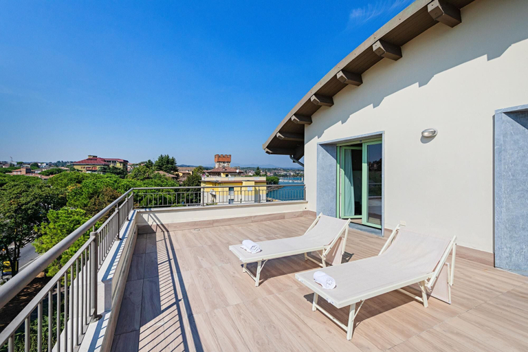 Others 5, Residenza Miralago With Pool - Penthouse With Lake View, Brescia