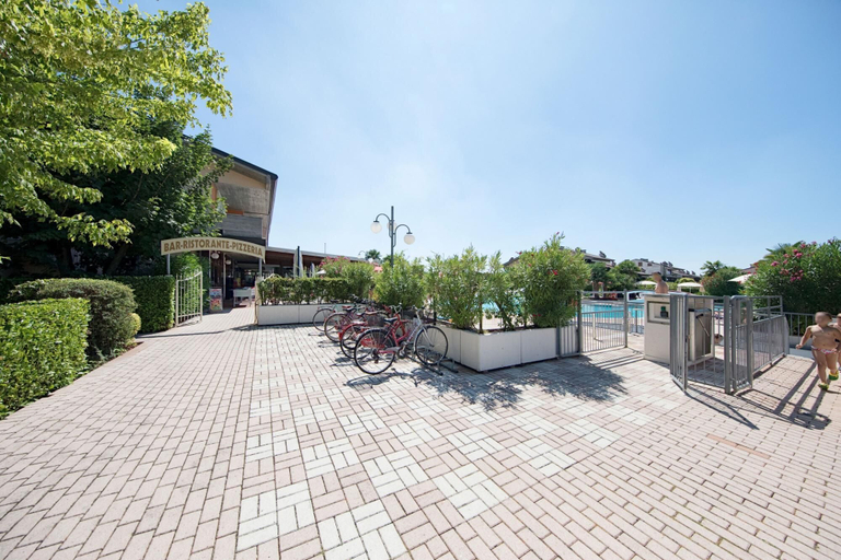Others 4, Mandorli 1 18 Apartment by Wonderful Italy, Brescia