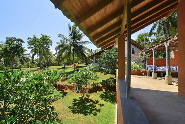 Room 4, Elevated Family Beach House With Ocean Views, Dickwella