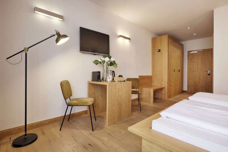 Bedroom 3, Hotel Wiener Botschaft, Würzburg