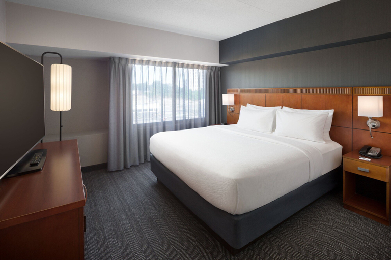 Bedroom 2, Courtyard By Marriott Shelton, Fairfield