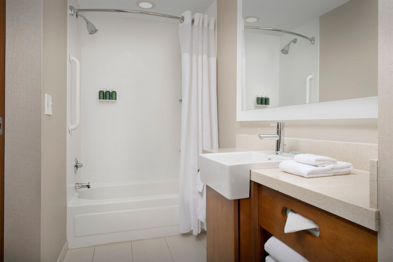 Bathroom 9