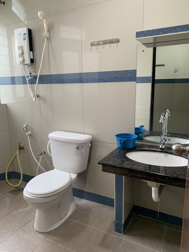 Bathroom 4, BURMAHTEL, Penang Island