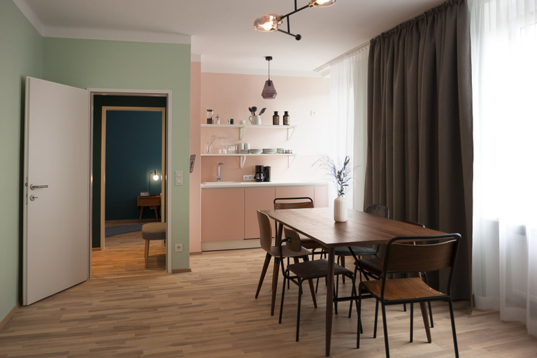 Others 5, URBANAUTS FLATS Cubierta, Linz
