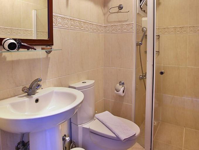 Bathroom 5, Bozcaada Fahri Hotel, Bozcaada