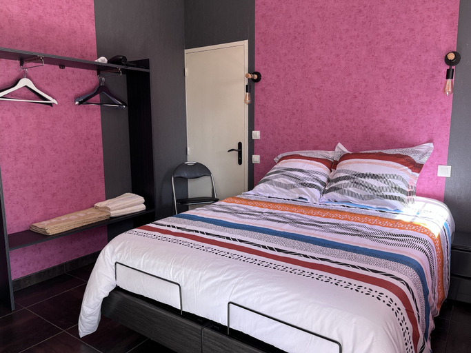 Bedroom 2, Villa de L Eguille, Charente-Maritime