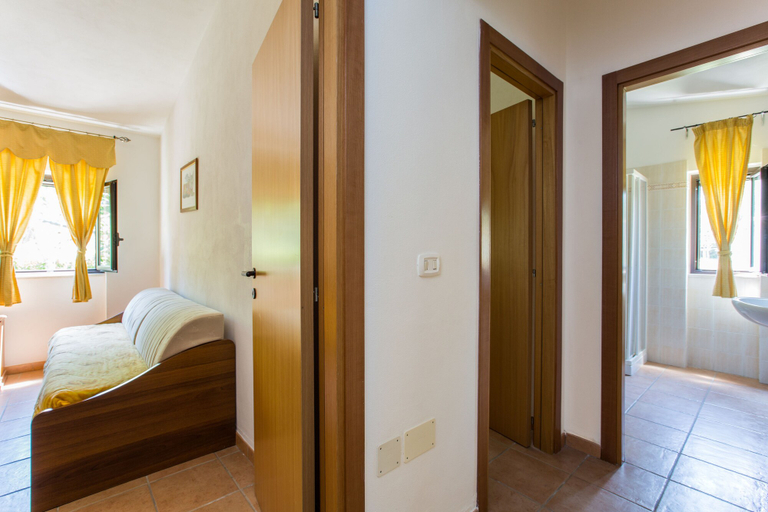Bedroom 5, Tenuta Padre Pio, Foggia