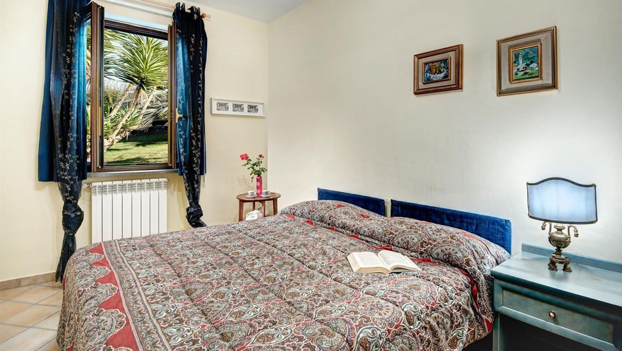 Bedroom 3, Casa Sophia, Napoli