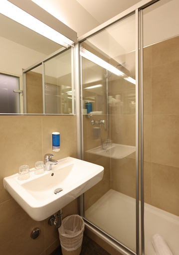 Bathroom 5, Altstadt Hotel Hofwirt Salzburg, Salzburg