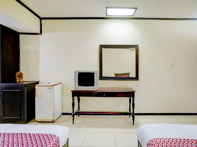 Others 5, OYO 90250 Hotel Lumajang New, Lumajang