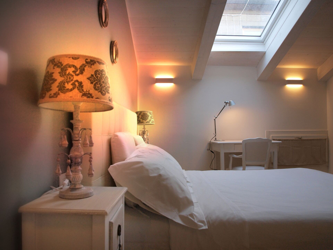 Bedroom 5, Acquaderni Rooms, Bologna