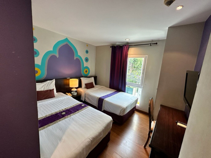 Bedroom 28