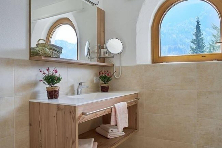 Bathroom 5, Hotel Venetblick, Imst