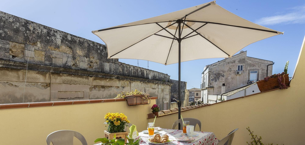 Room 2, Salomone Apartment 15 With Terrace by Wonderful Italy, Syracuse