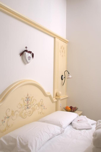 Bedroom 3, Relais Fior di Bosco, Trento