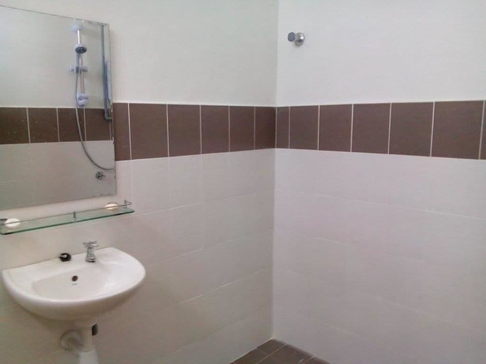 Bathroom 3, Kemaman Resthouse A, Kemaman