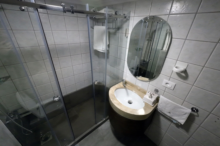 Bathroom 3, Sands Hotel, Jubail
