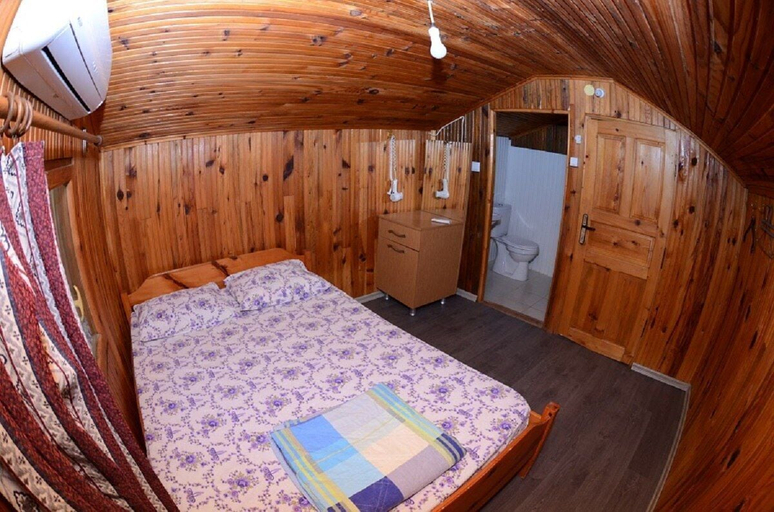 Bedroom 3, Camlik Pansiyon - Adults Only (16+), Kemer