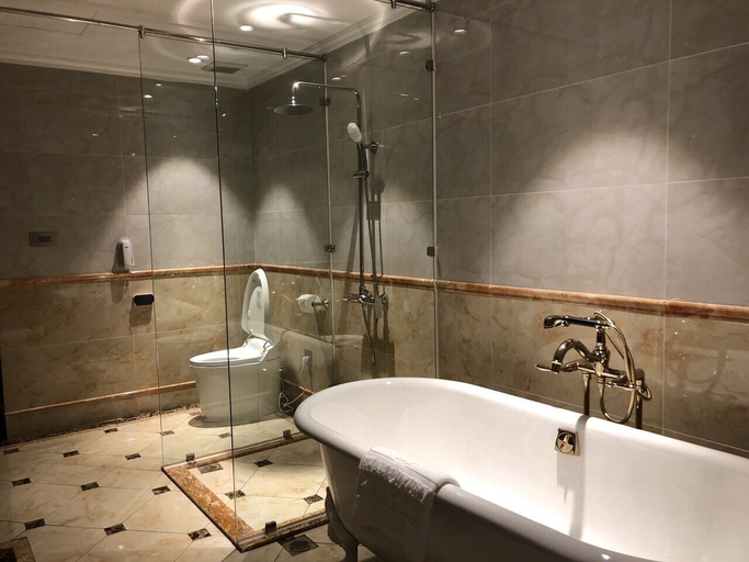 Bathroom 4, Hoang Nham Luxury Hotel, Lai Châu