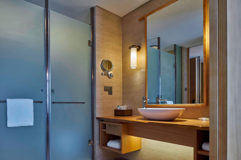 Bathroom 4, Four Points By Sheraton Chengdu, Pujiang Resort, Chengdu