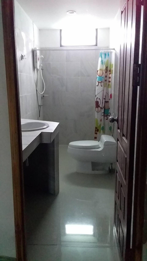 Bathroom 4, Chiang Khong Hill, Chiang Khong