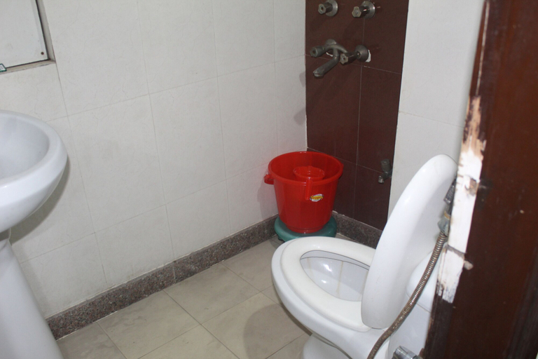 Bathroom, Hotel Shree Continental, Delhi