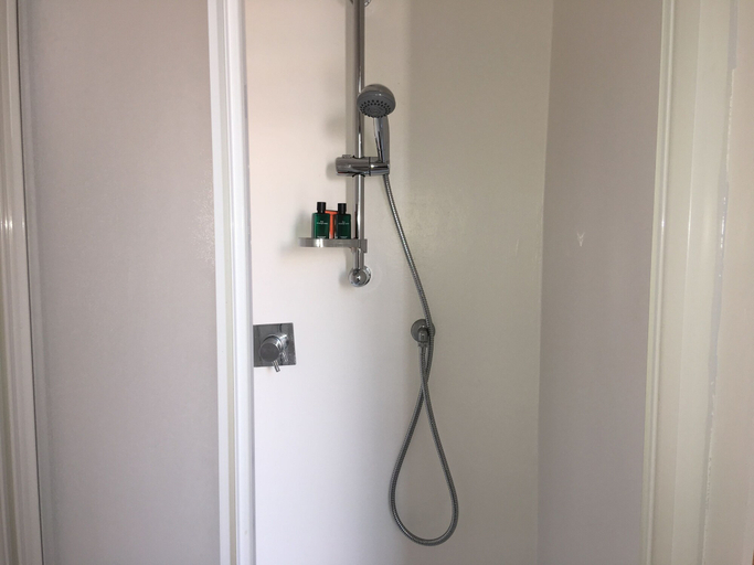 Bathroom 3, Suite Palazzo Guerrieri da Fermo, Mantua
