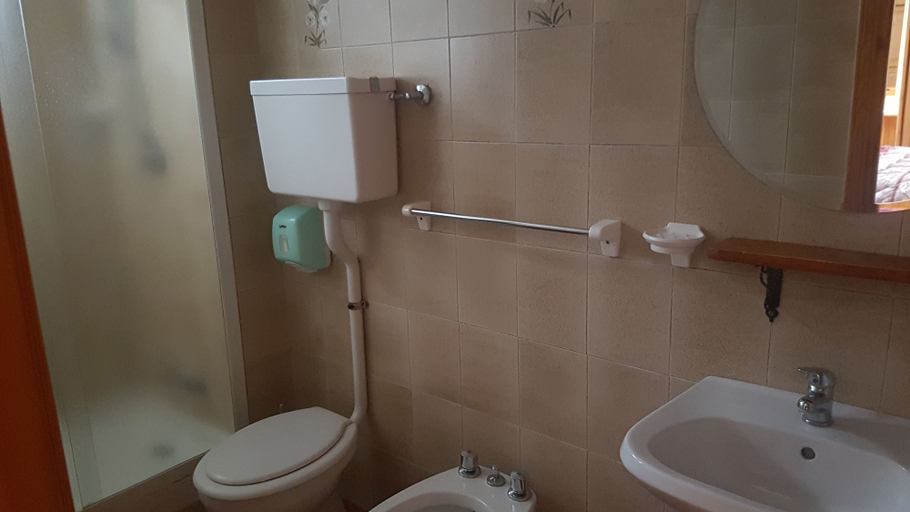 Bathroom, Hotel Martin, Torino