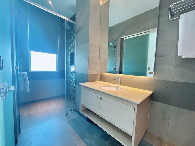 Bathroom 5