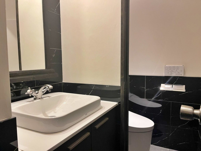 Bathroom 5, Restaurant & Hotel Traumerei, Hakuba