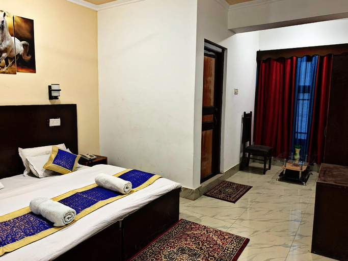 Others 5, Hotel Brownhills, Kargil