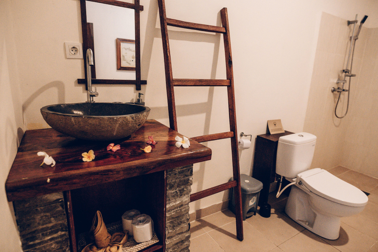 Bathroom 3, Baha Baha Villas, West Sumbawa