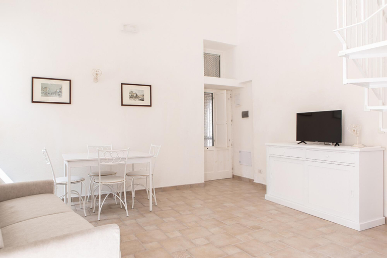Room 2, Studio Dione 130 by Wonderful Italy, Syracuse