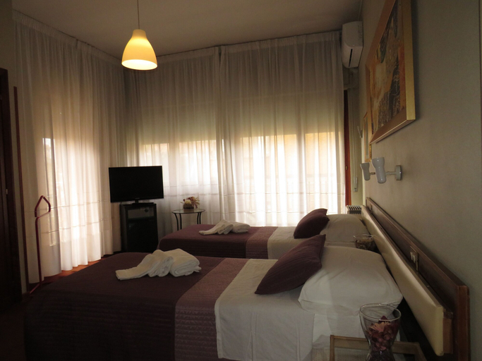 Bedroom 3, Hotel San Michele, Latina