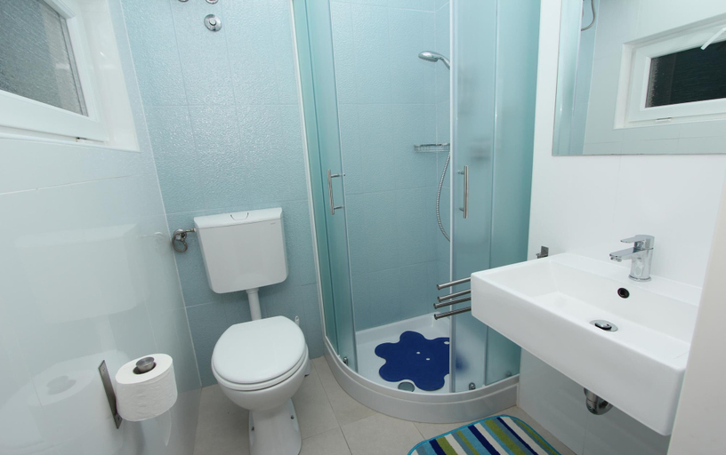 Bathroom, Apartments Paris, Rovinj