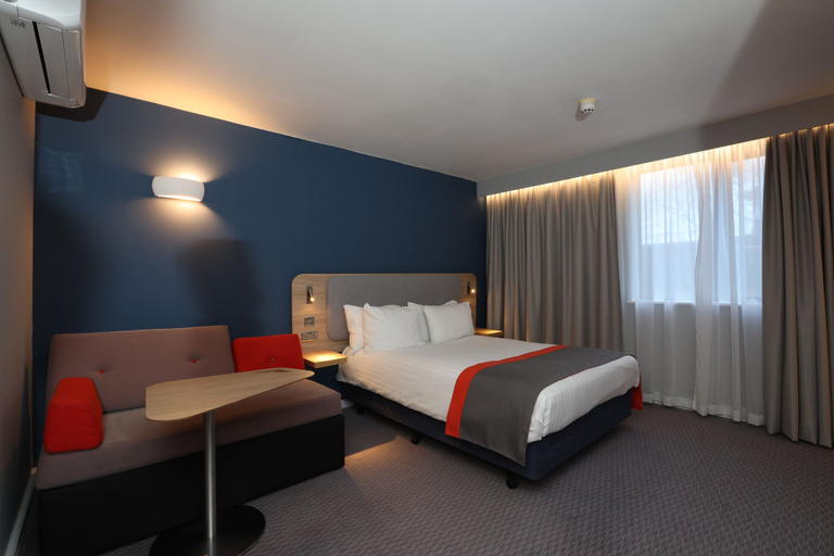 Bedroom 2, Knowsley Inn & Lounge, Knowsley