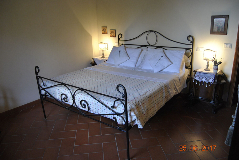 Bedroom 2, Frateria Di San Benedetto, Siena