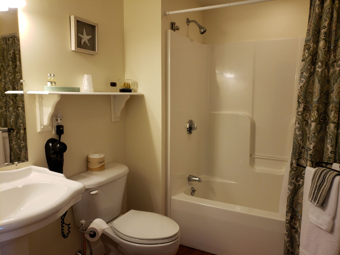 Bathroom 3, The Elmere House Bed & Breakfast, York