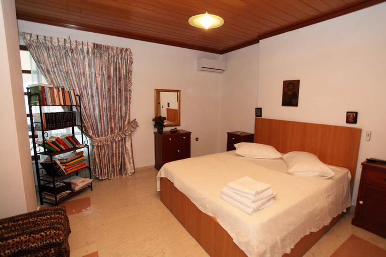 Bedroom 2, Nilly's Central Luxury Apartments, Crete