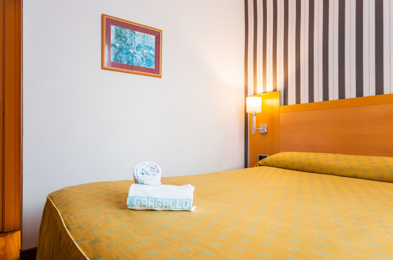 Bedroom 4, Hotel Lyon, Barcelona