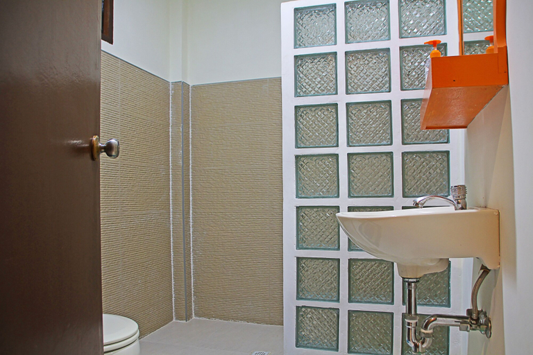 Bathroom 4, 1888 Beach Resort, San Jose