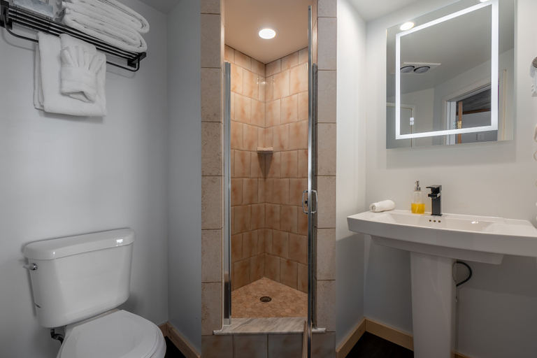 Bathroom 4, The Town House Lodge, Essex