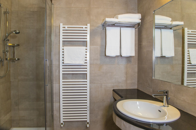 Bathroom 5, Hotel Prestige, Rimini