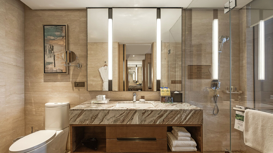 Bathroom 5, Holiday Inn BAOJI CENTRAL by IHG, Baoji