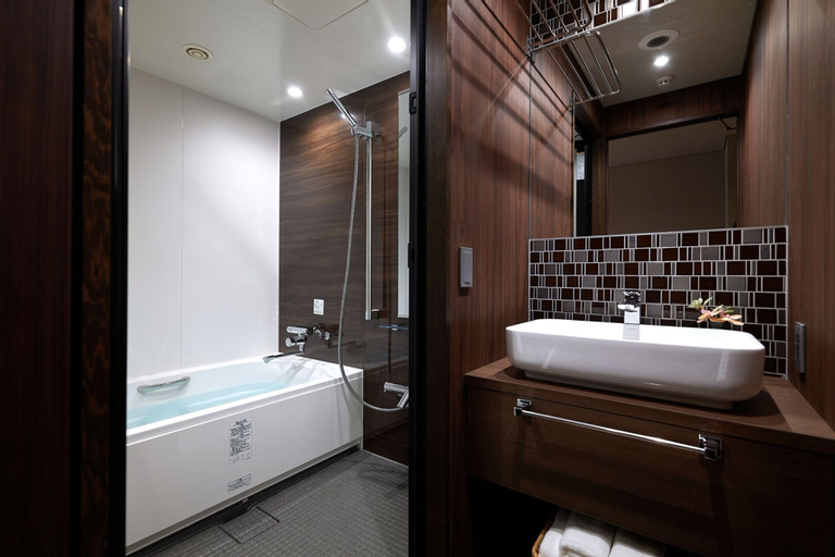 Bathroom 5