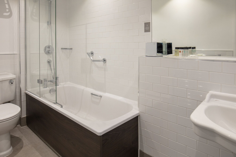 Bathroom 5, Chesford Grange Hotel, Warwickshire