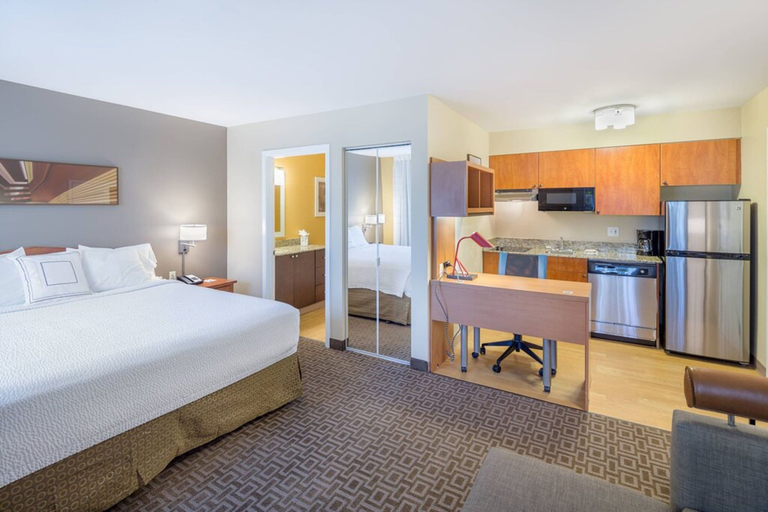 Bedroom 1, TownePlace Suites by Marriott Seattle Everett/Mukilteo, Snohomish