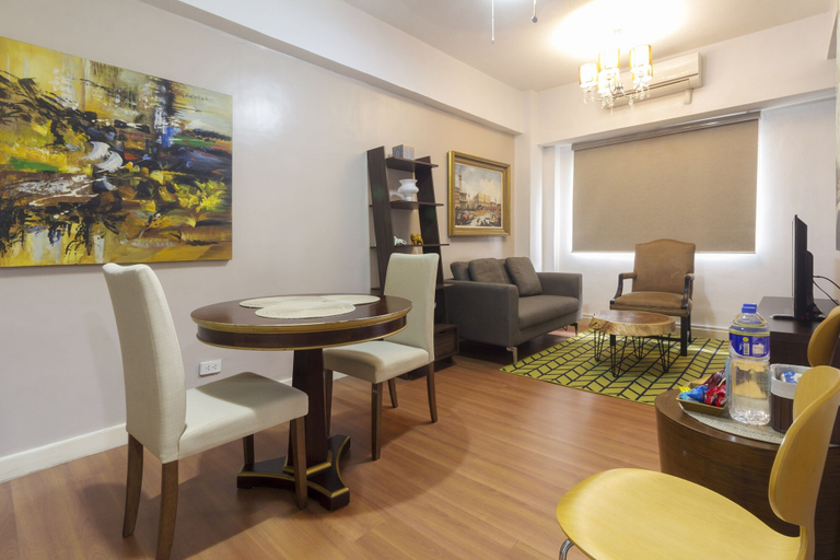 Others 5, Forbeswood Heights near St Lukes, Taguig