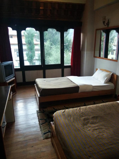 Bedroom 2, Sonam Trophel Inn, Dopshari